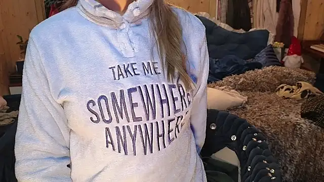 VanessaDoyle online show from 1, 12, 2025