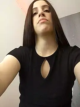 Amira Milker online show from 7, 3, 2025