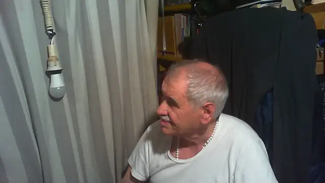 Snapshot of nonnomaturobisex chatting on 4, 5, 2026 nonnomaturobisex online show from 4, 5, 2026