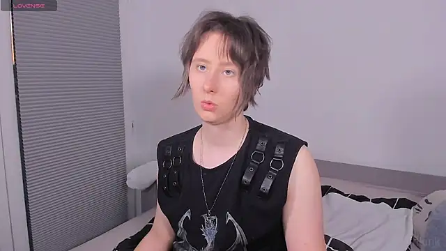 Snapshot of mothkink chatting on 25, 6, 2026 mothkink online show from 25, 6, 2026
