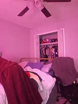 oliviaprettypussy online show from 13, 5, 2026