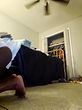 oliviaprettypussy online show from 18, 4, 2026
