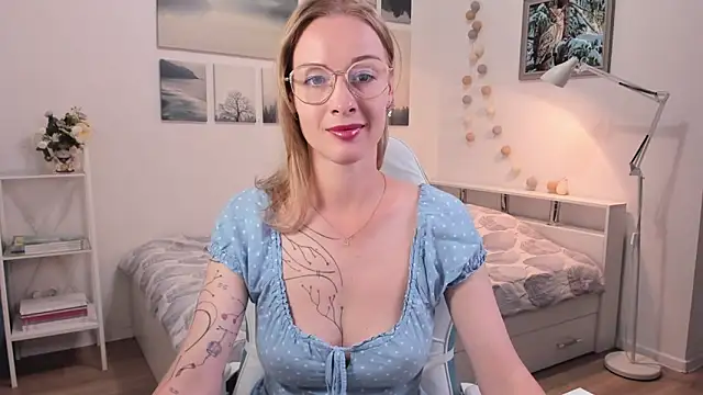 MissRightX online show from 26, 9, 2025