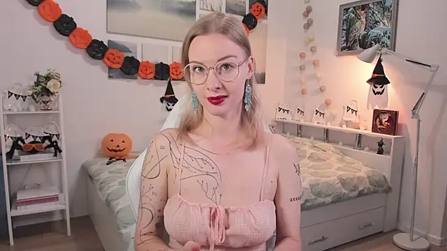 MissRightX online show from 24, 10, 2025