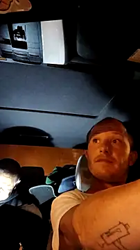 Roberts8inchcock online show from 19, 11, 2025