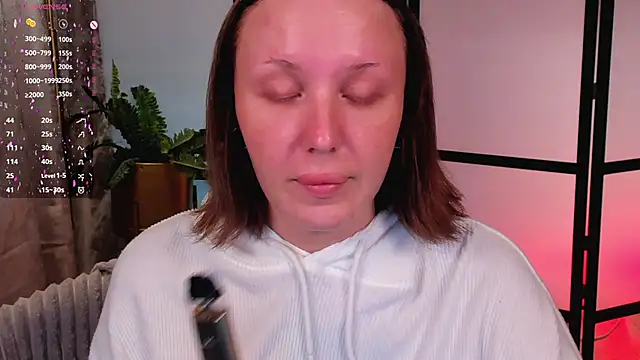 LianaFord online show from 14, 4, 2026