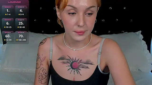 Snapshot of LianaFord chatting on 16, 11, 2025 LianaFord online show from 16, 11, 2025