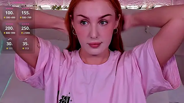 Snapshot of LianaFord chatting on 15, 11, 2025 LianaFord online show from 15, 11, 2025