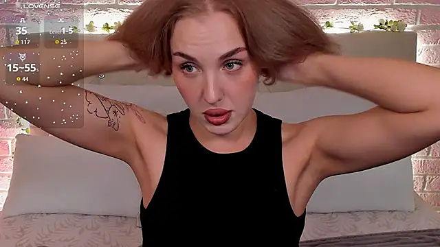 Snapshot of LianaFord chatting on 16, 9, 2025 LianaFord online show from 16, 9, 2025