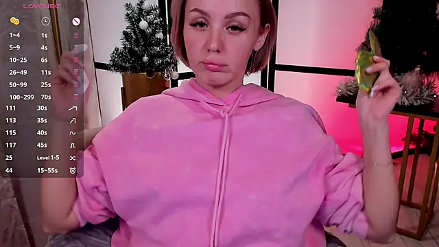 Snapshot of LianaFord chatting on 18, 12, 2025 LianaFord online show from 18, 12, 2025