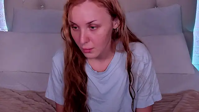 Snapshot of LianaFord chatting on 24, 11, 2025 LianaFord online show from 24, 11, 2025