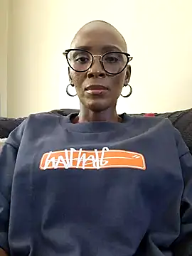 yummycherryxx online show from 20, 12, 2025