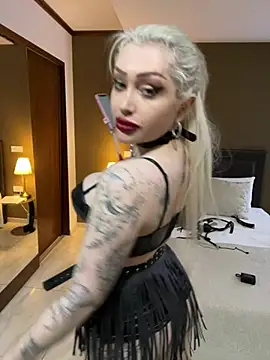 Snapshot of JennaLinn chatting on 9, 3, 2025 JennaLinn online show from 9, 3, 2025