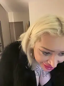 Snapshot of JennaLinn chatting on 1, 3, 2026 JennaLinn online show from 1, 3, 2026