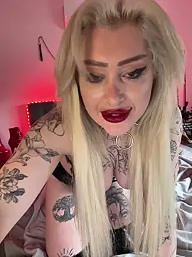 Snapshot of JennaLinn chatting on 3, 3, 2025 JennaLinn online show from 3, 3, 2025