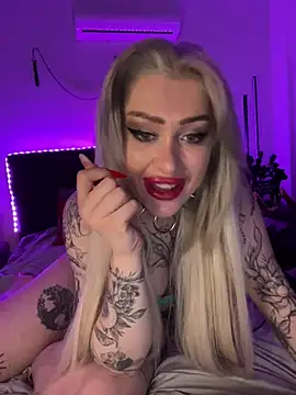 Snapshot of JennaLinn chatting on 21, 2, 2025 JennaLinn online show from 21, 2, 2025