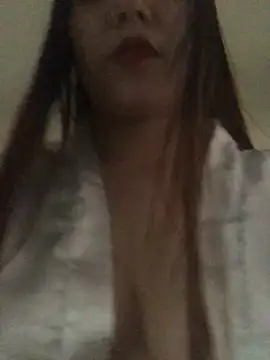 DulceChloe99 online show from 18, 2, 2025