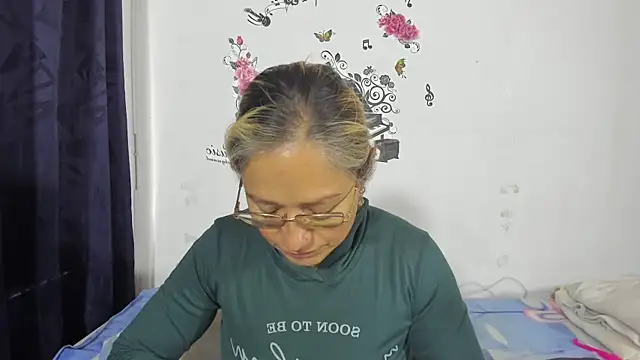 Snapshot of anthonela_mature_ chatting on 14, 3, 2025 anthonela mature online show from 14, 3, 2025