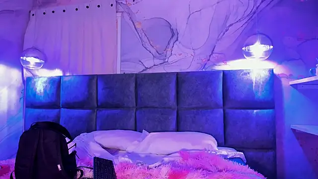 Snapshot of AntonellaRossi chatting on 2, 3, 2026 AntonellaRossi online show from 2, 3, 2026