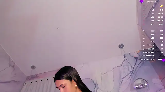 AntonellaRossi online show from 5, 4, 2026