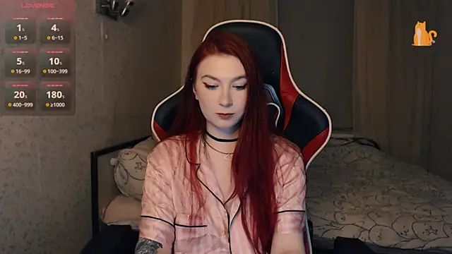 Cute lina online show from 30, 1, 2025