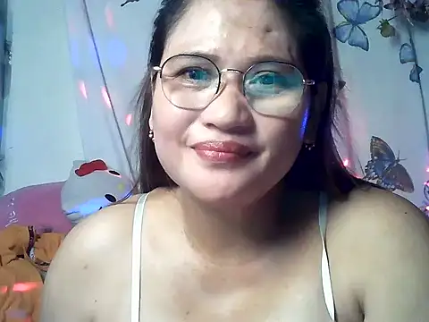 Snapshot of Amazing_Angel22 chatting on 4, 4, 2026 Amazing Angel22 online show from 4, 4, 2026