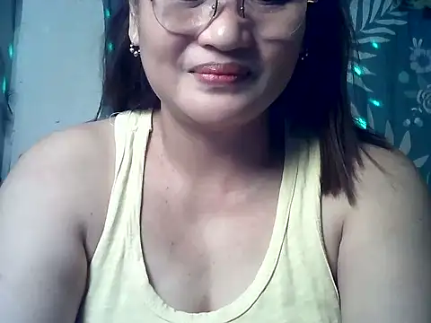 Snapshot of Amazing_Angel22 chatting on 13, 4, 2026 Amazing Angel22 online show from 13, 4, 2026