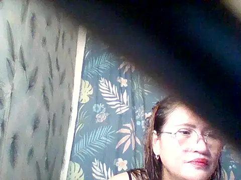 Snapshot of Amazing_Angel22 chatting on 5, 10, 2025 Amazing Angel22 online show from 5, 10, 2025