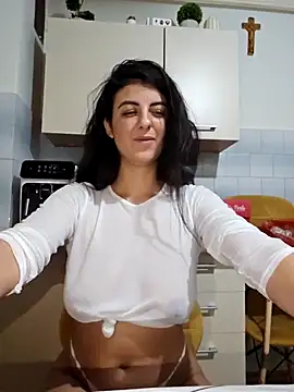 Snapshot of NathalieDream chatting on 4, 1, 2025 NathalieDream online show from 4, 1, 2025