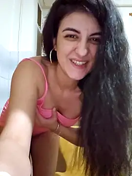 Snapshot of NathalieDream chatting on 28, 2, 2025 NathalieDream online show from 28, 2, 2025