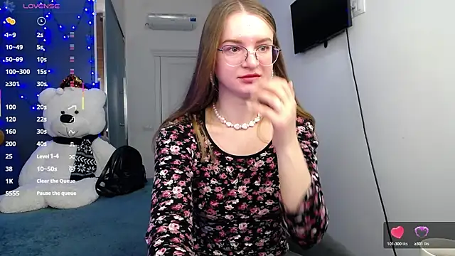 Snapshot of KateJonson chatting on 14, 3, 2025 KateJonson online show from 14, 3, 2025