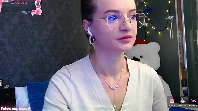 Snapshot of KateJonson chatting on 25, 9, 2025 KateJonson online show from 25, 9, 2025