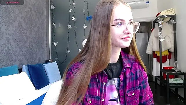 Snapshot of KateJonson chatting on 14, 11, 2025 KateJonson online show from 14, 11, 2025