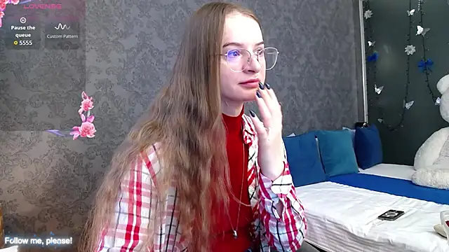 KateJonson online show from 4, 12, 2025