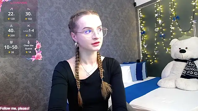 Snapshot of KateJonson chatting on 18, 11, 2025 KateJonson online show from 18, 11, 2025