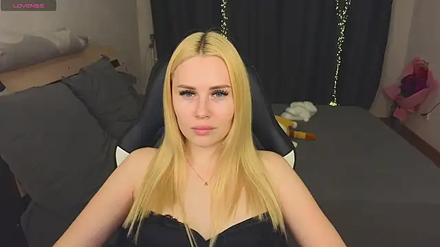 Snapshot of Alenca_hot_sex chatting on 2, 3, 2025 Alenca hot sex online show from 2, 3, 2025