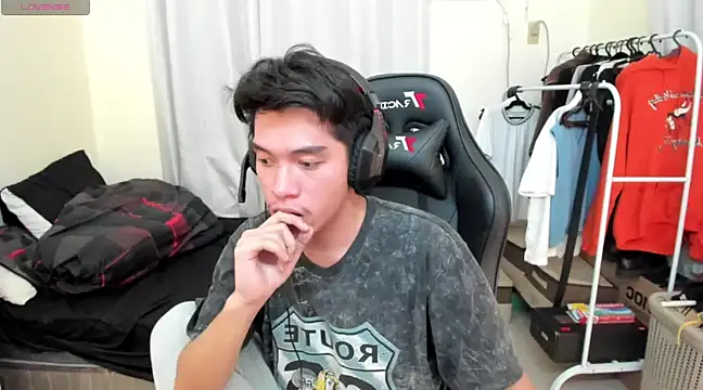 Lightjt04 online show from 19, 2, 2025