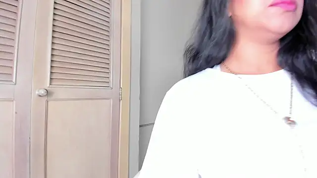 Snapshot of _BunnyNaugthy chatting on 15, 11, 2025 BunnyNaugthy online show from 15, 11, 2025