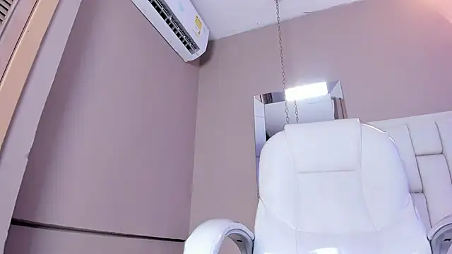 Snapshot of _BunnyNaugthy chatting on 19, 11, 2025 BunnyNaugthy online show from 19, 11, 2025