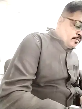 Desi Londa 143 online show from 7, 10, 2025