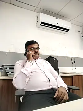 Desi Londa 143 online show from 16, 2, 2026