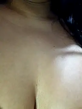 S Mia online show from 5, 2, 2025