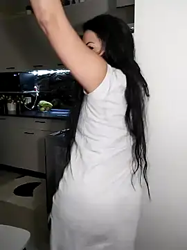 hot-babygirl online show from 4, 3, 2026