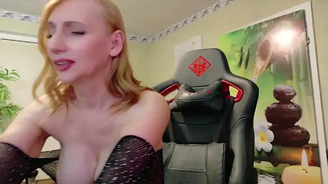 HotLana69 online show from 2, 3, 2025