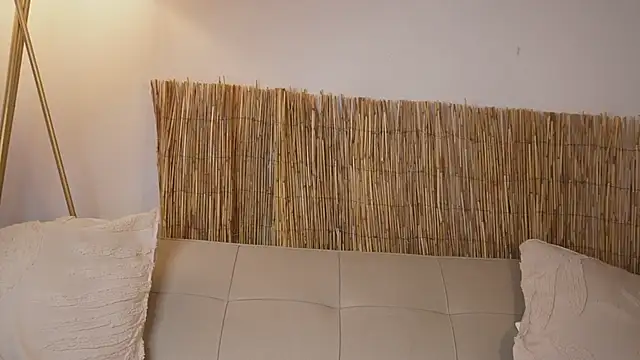 bunnycuteshy online show from 13, 4, 2026