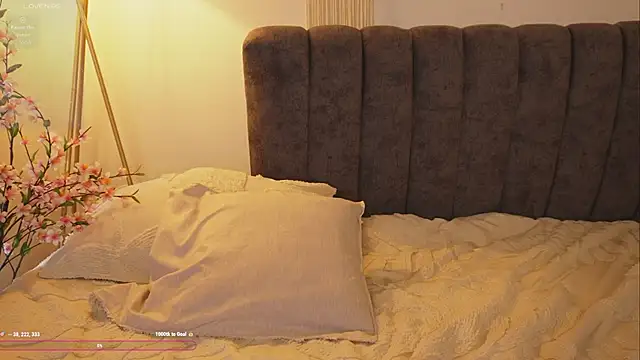 bunnycuteshy online show from 24, 9, 2025