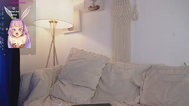 bunnycuteshy online show from 17, 12, 2025