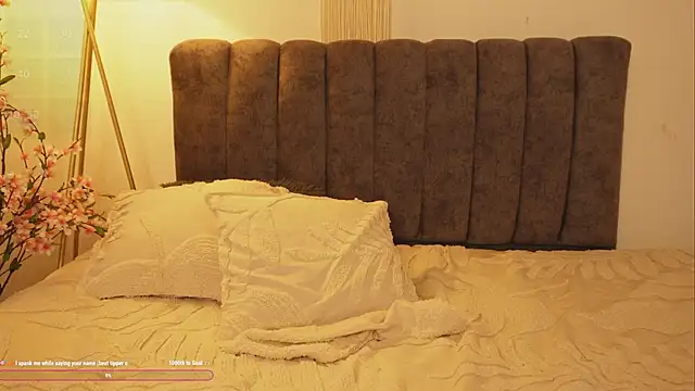 bunnycuteshy online show from 10, 9, 2025