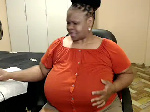 Snapshot of sweetnoziexx chatting on 13, 6, 2026 sweetnoziexx online show from 13, 6, 2026