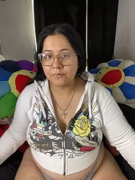 Snapshot of MsConejitaa chatting on 27, 6, 2026 MsConejitaa online show from 27, 6, 2026
